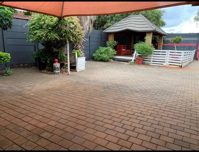 3 BEDROOM HOUSE FOR SALE IN HESTEAPARK